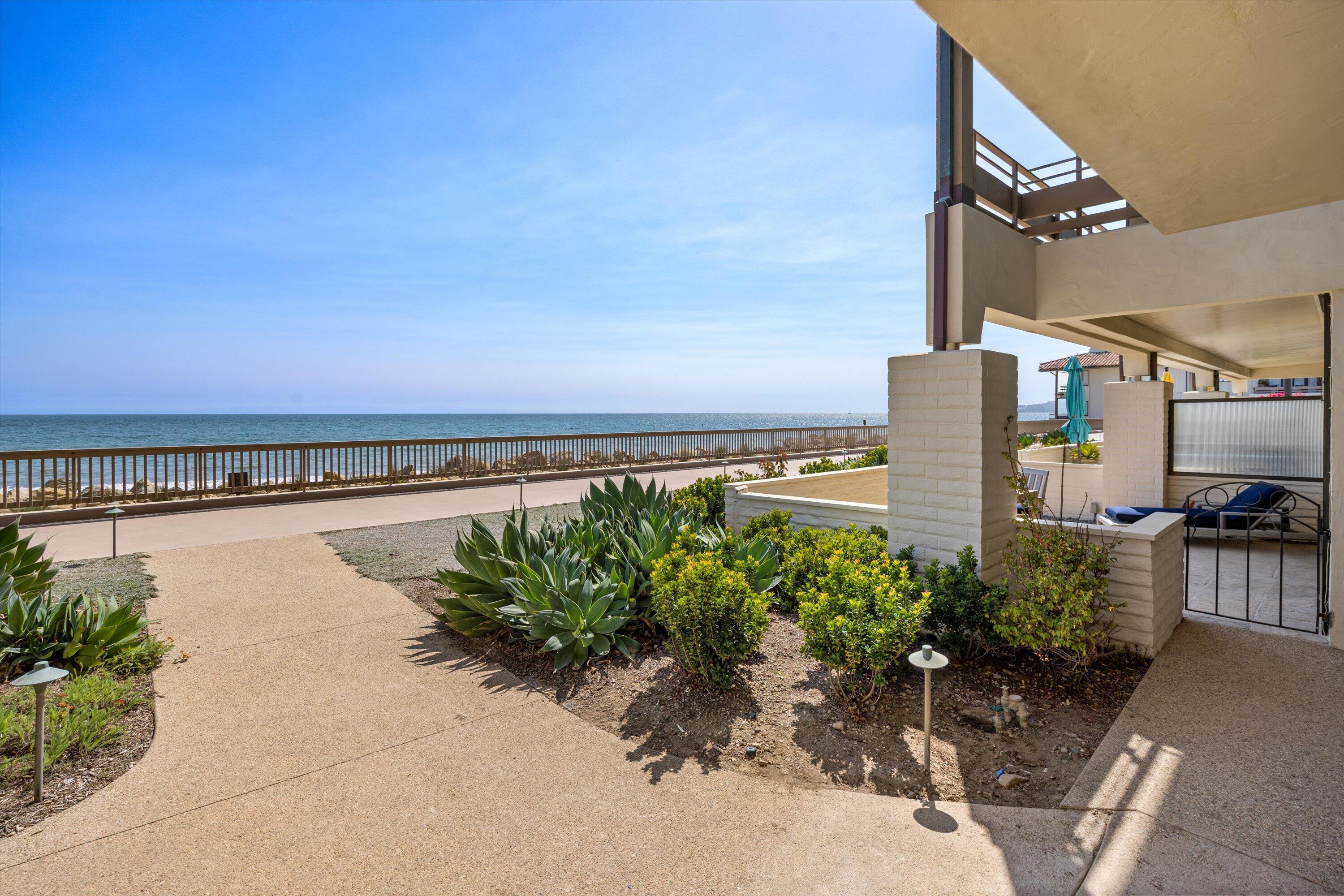 1363 Plaza Pacifica