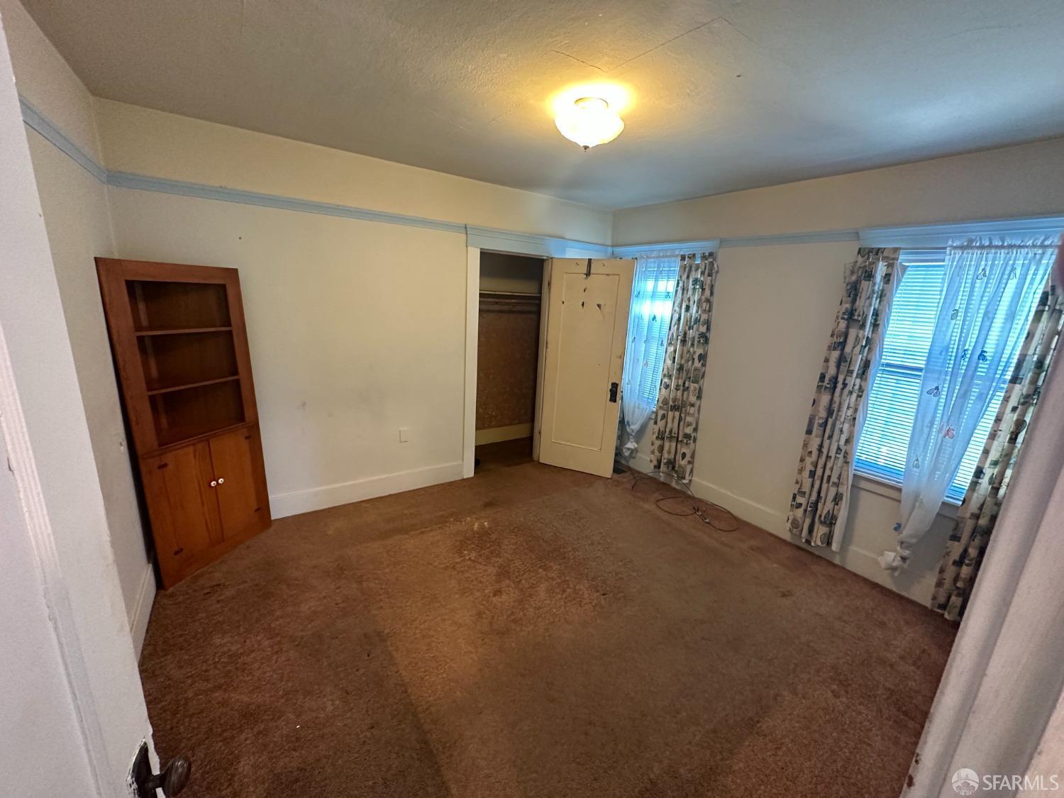 2906 Seminary Avenue