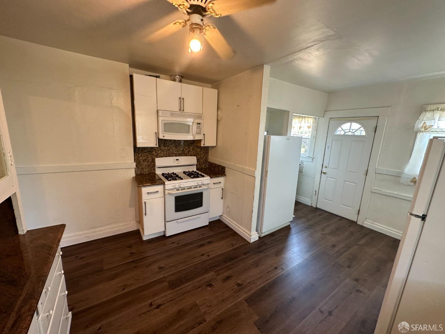 2906 Seminary Avenue