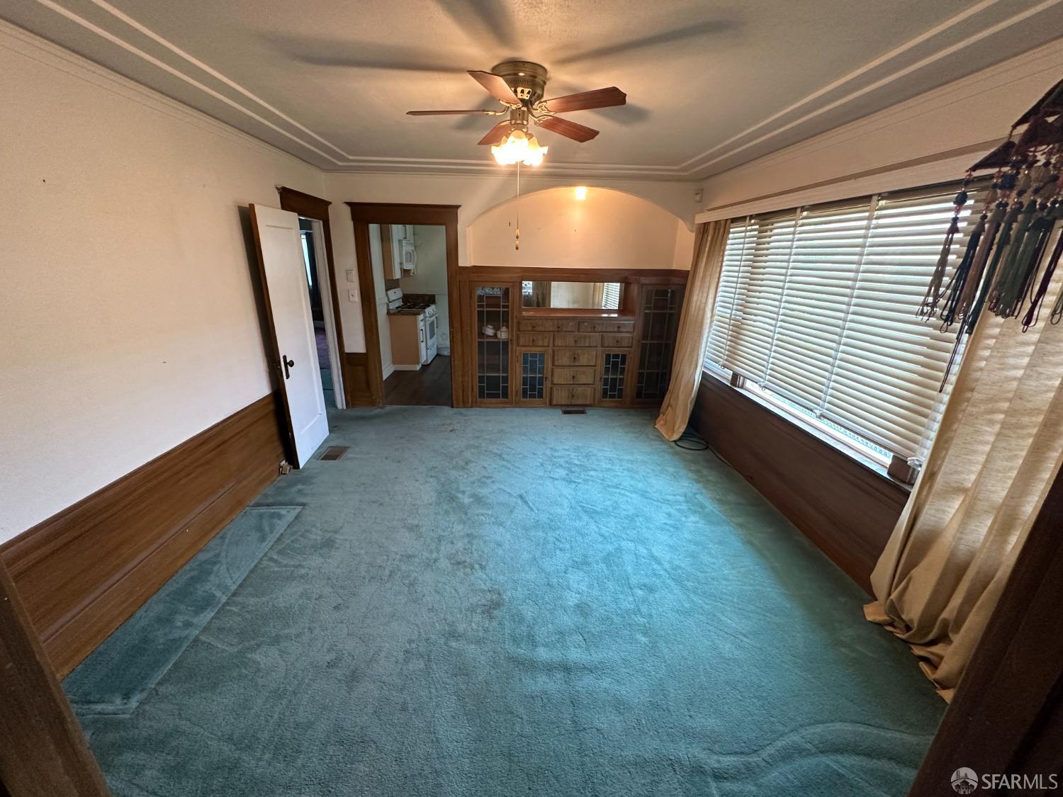2906 Seminary Avenue