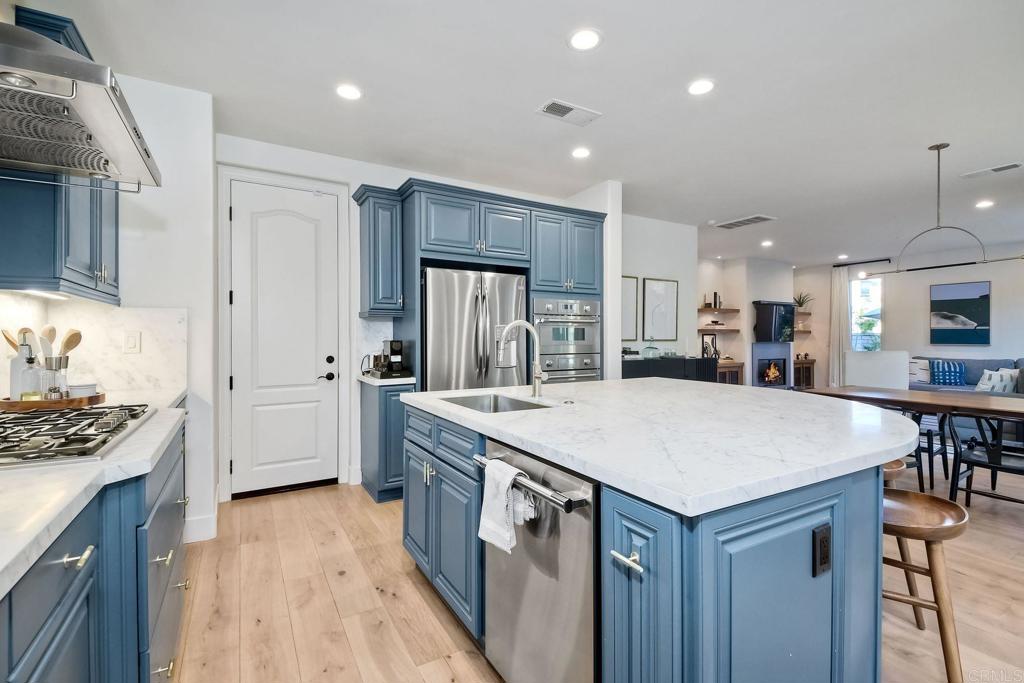 5285 Stallion Run Place