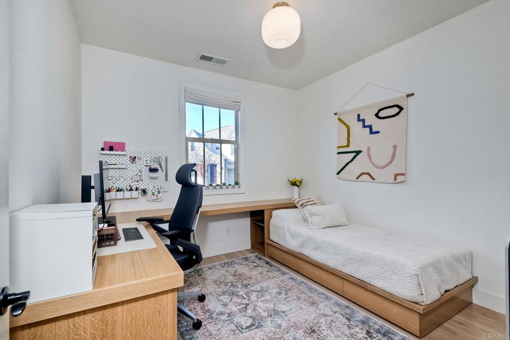 5285 Stallion Run Place