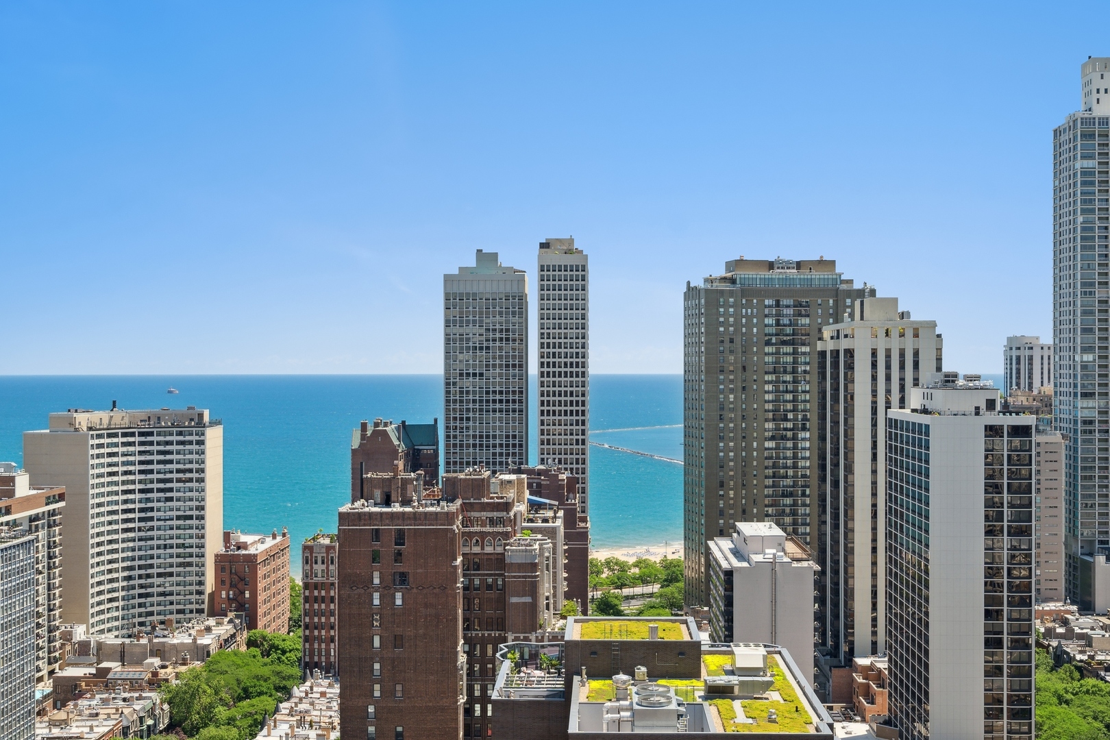 1122 N Dearborn Street Unit: 16H
