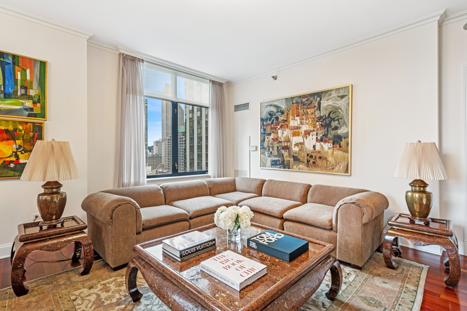 1122 N Dearborn Street Unit: 16H