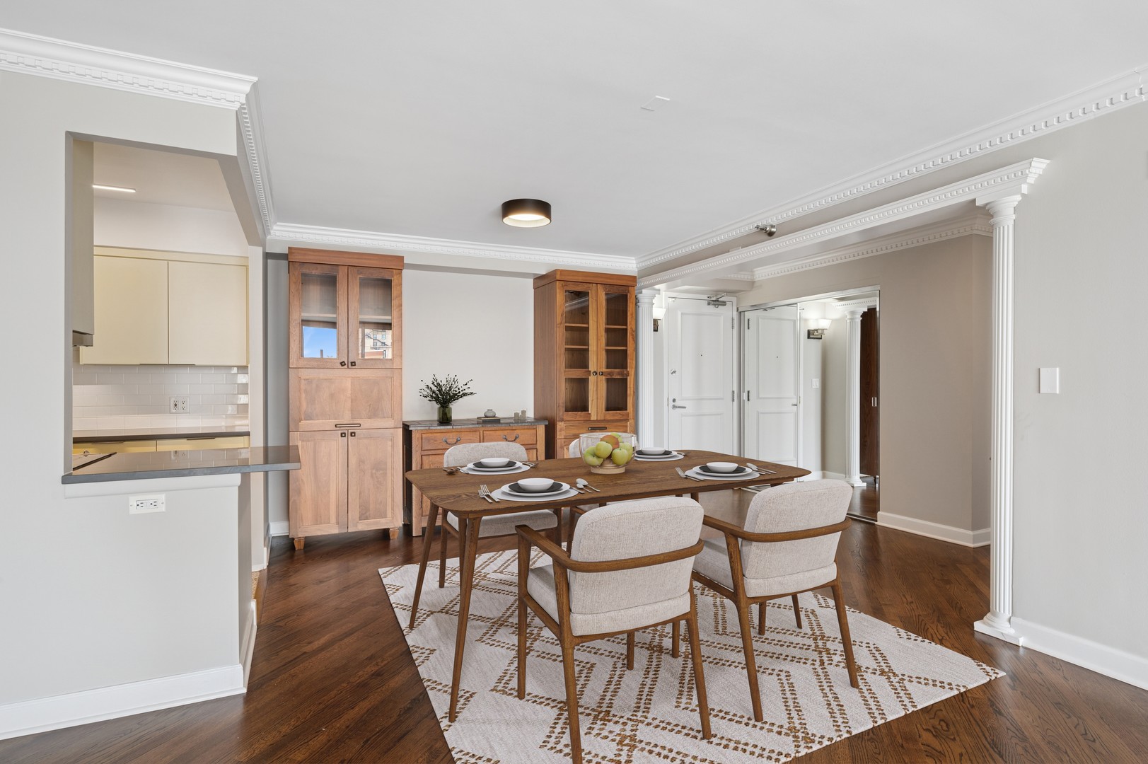 1250 N Dearborn Street Unit: 10B