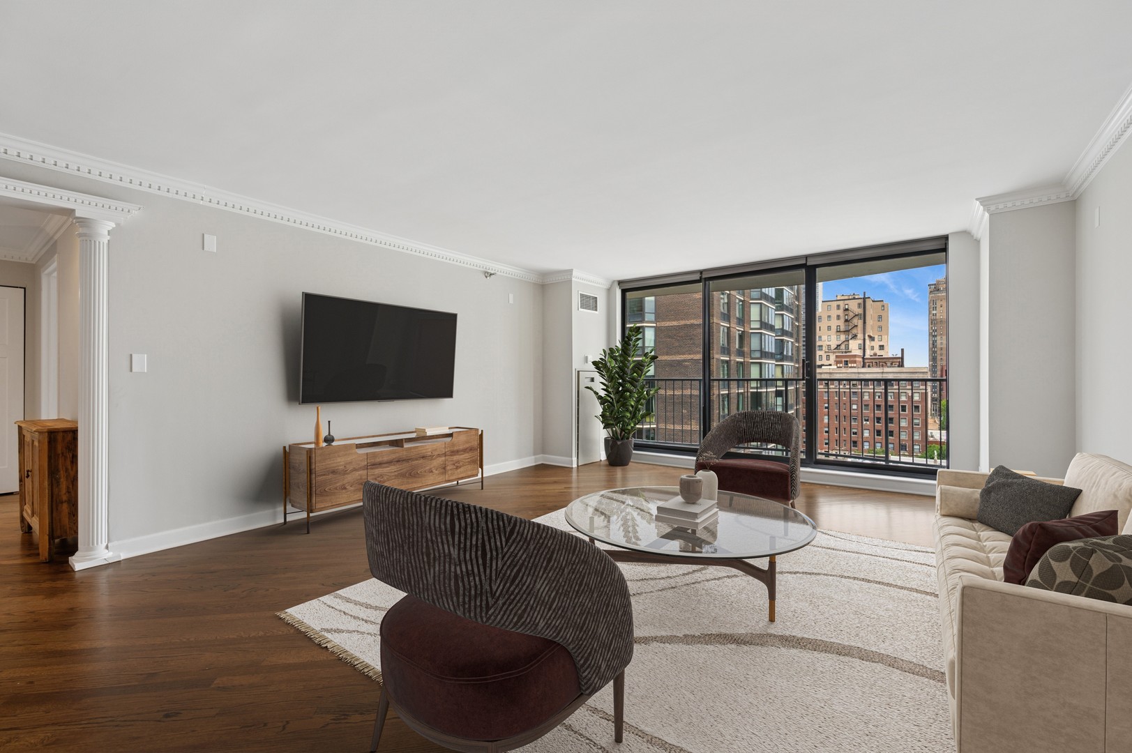 1250 N Dearborn Street Unit: 10B