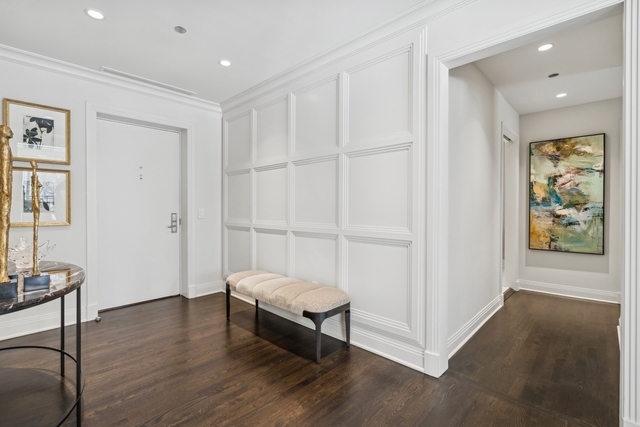 840 N Lake Shore Drive Unit: 302