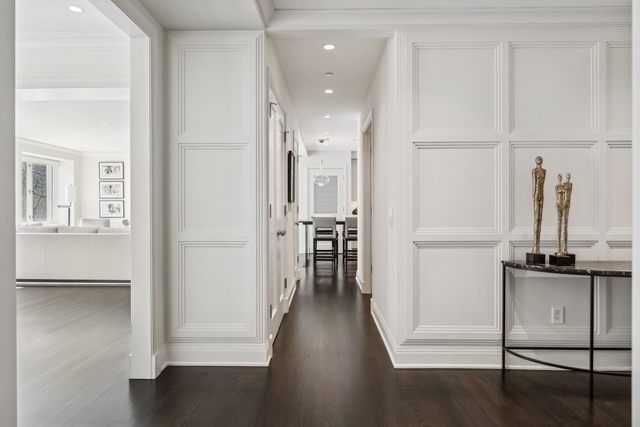 840 N Lake Shore Drive Unit: 302