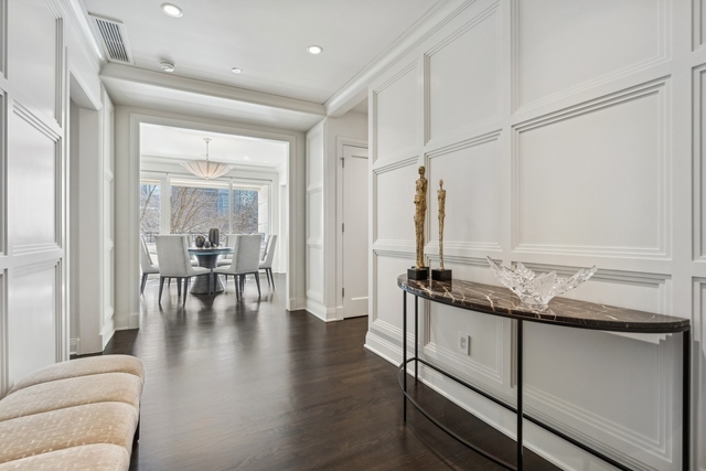 840 N Lake Shore Drive Unit: 302