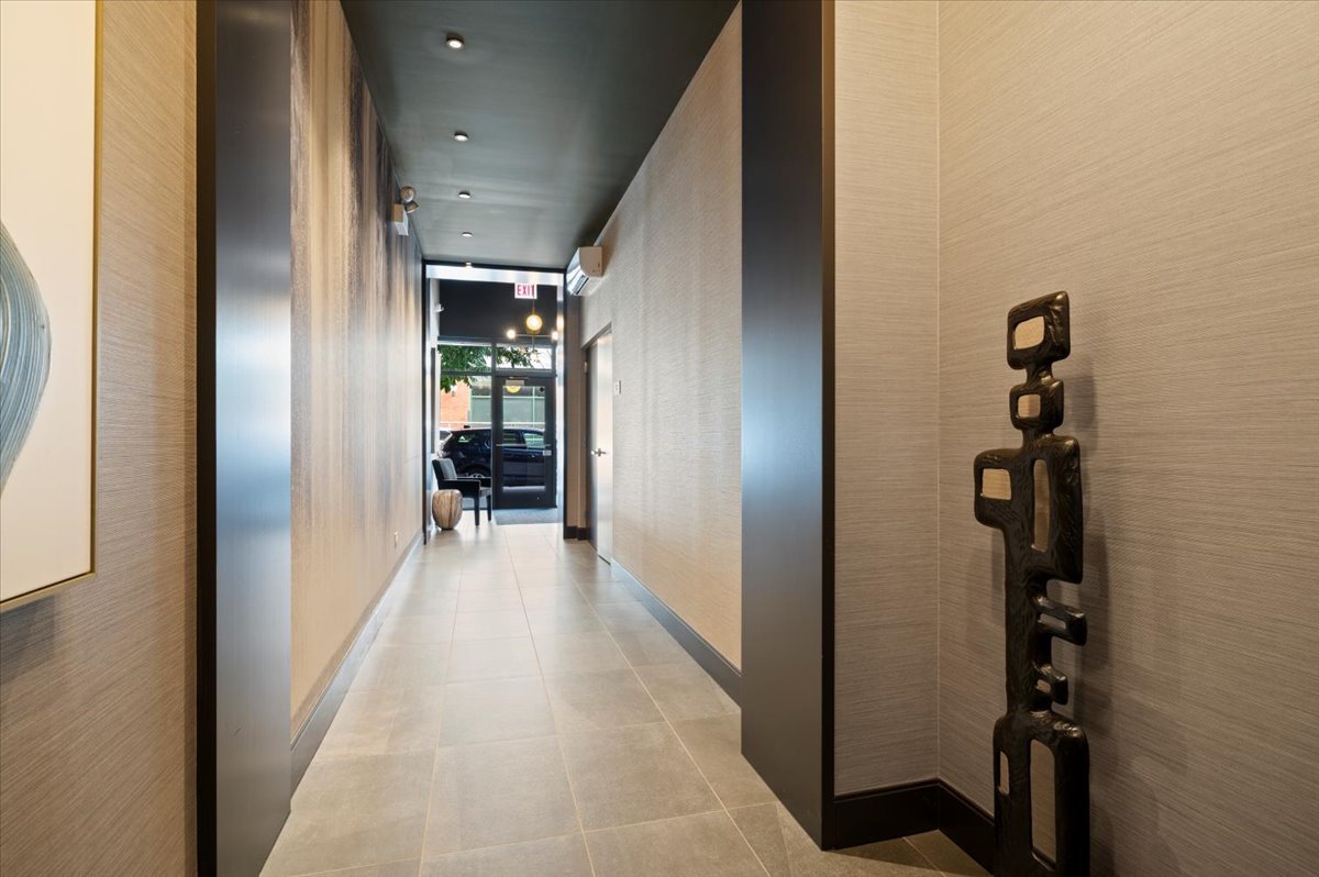 36 N Carpenter Street Unit: 2N