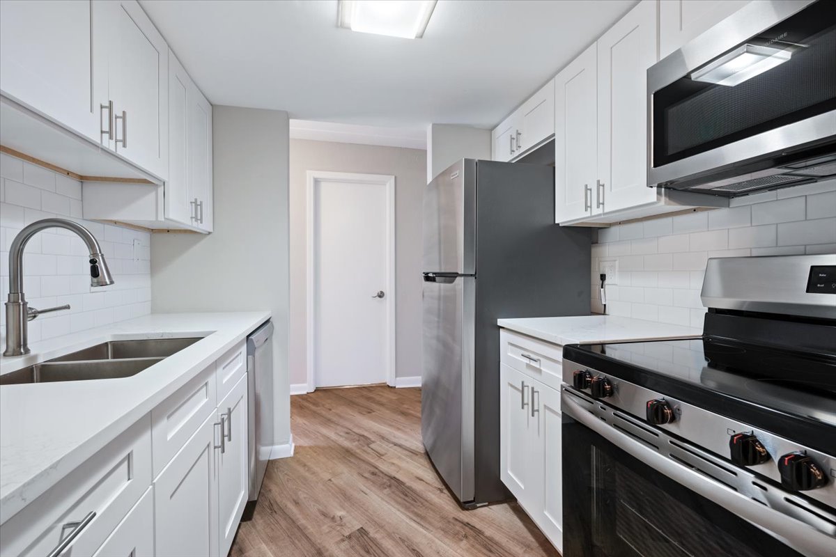 1 Renaissance Place Unit: 409