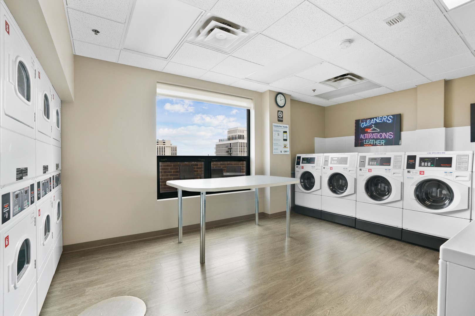 1250 N Dearborn Parkway Unit: 24E