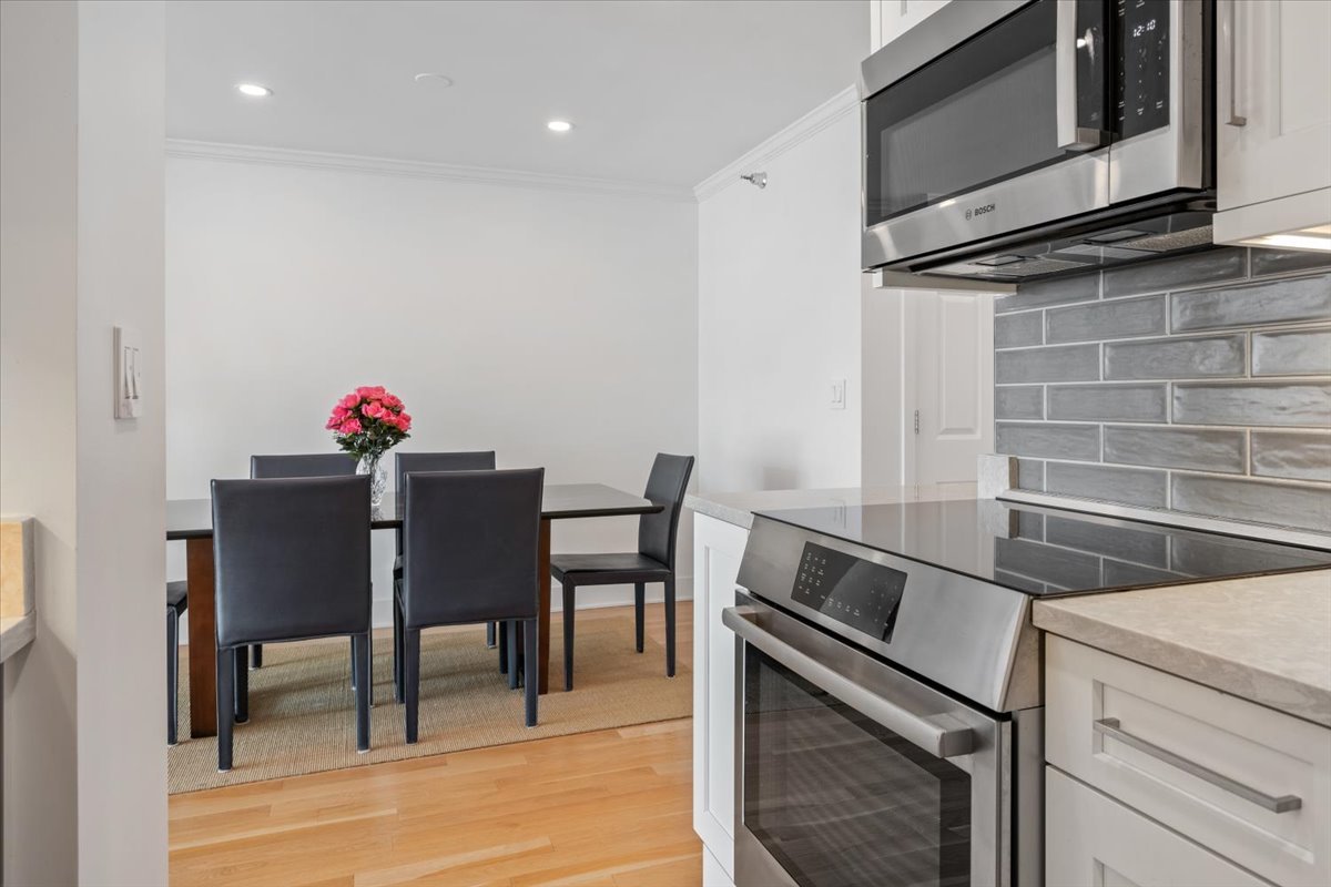 1250 N Dearborn Parkway Unit: 24E