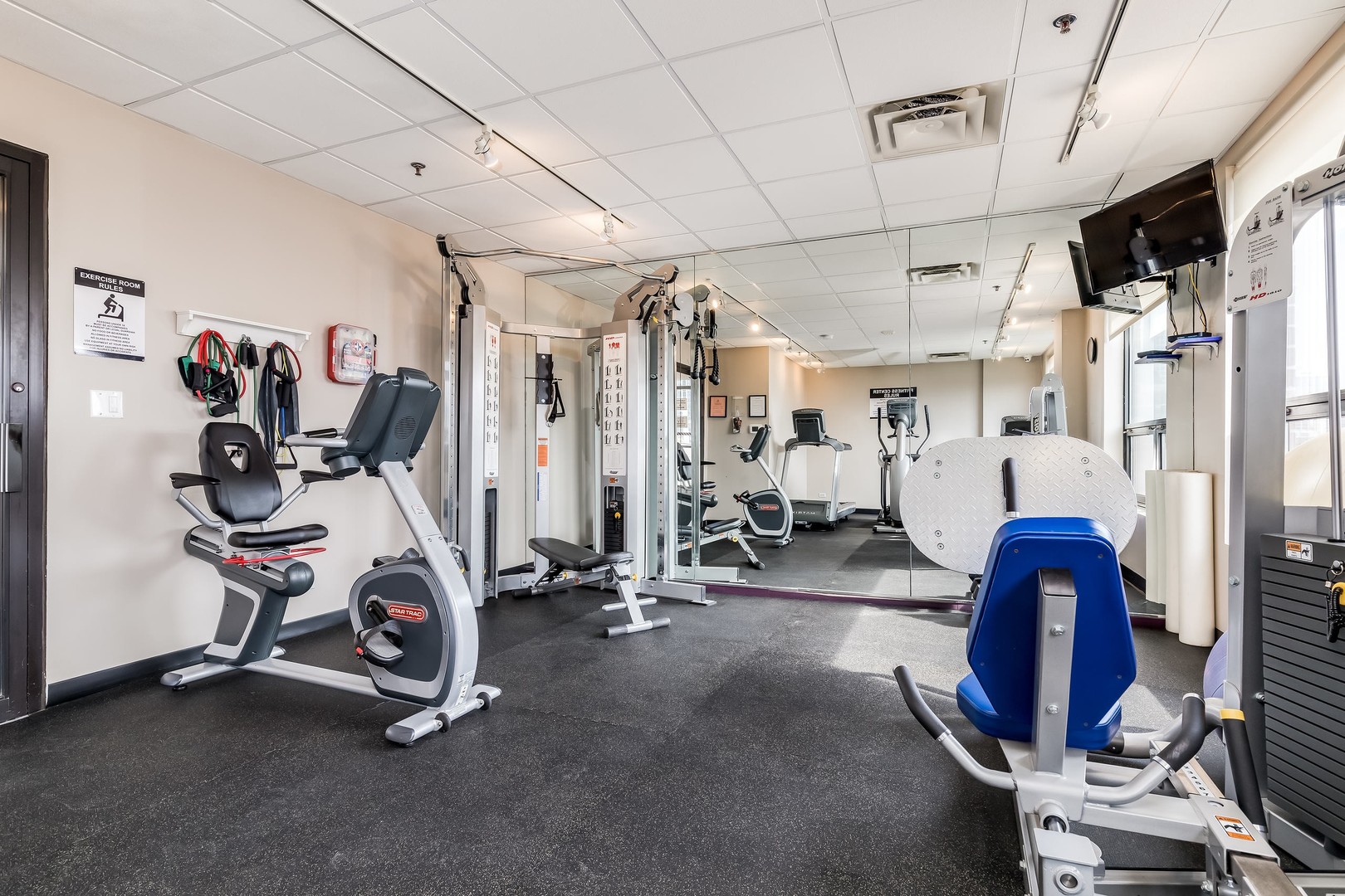 1250 N Dearborn Parkway Unit: 24E