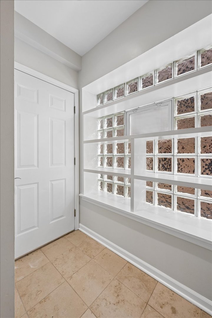 2215 N Bissell Street Unit: 2A