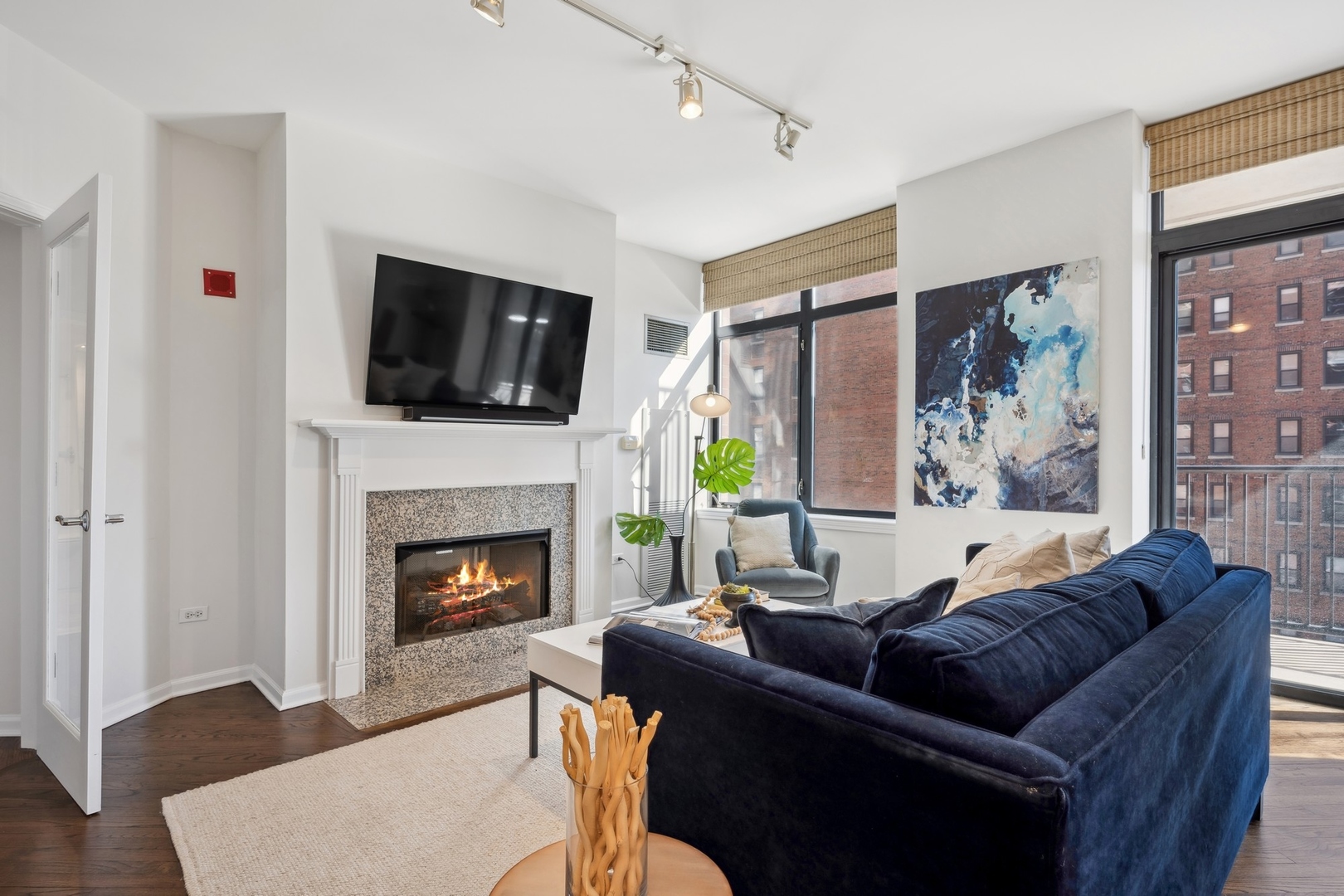 1122 N Dearborn Street Unit: 10C