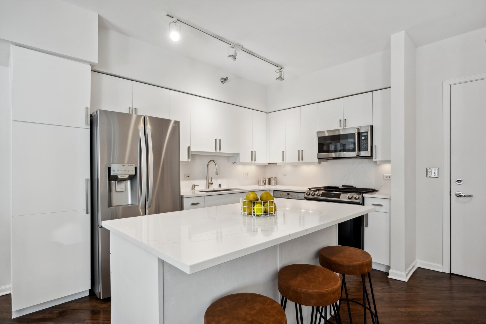 1122 N Dearborn Street Unit: 10C