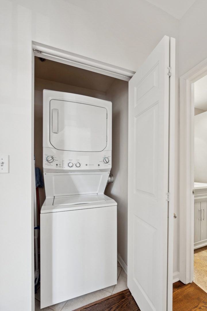 1122 N Dearborn Street Unit: 10C