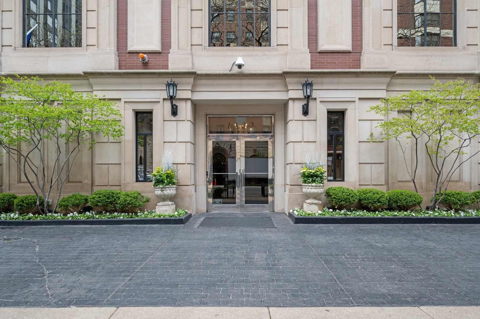 1122 N Dearborn Street Unit: 10C
