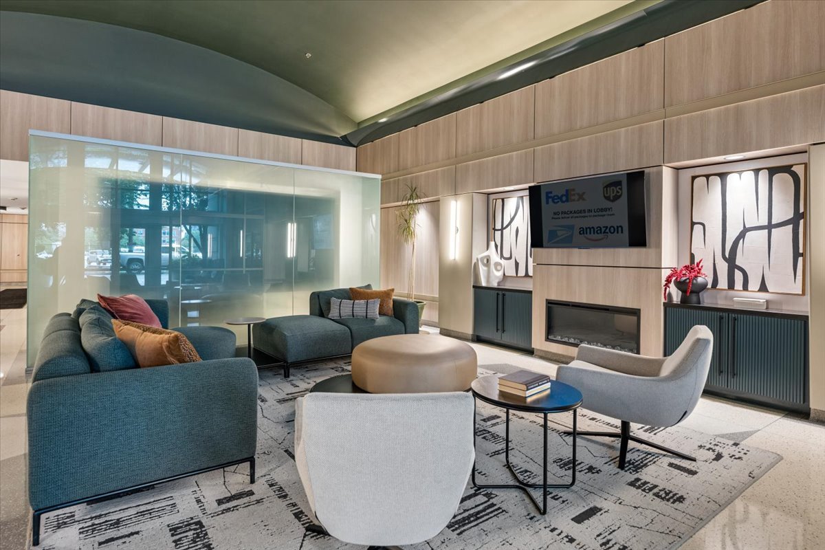 933 W VAN BUREN Street Unit: 405