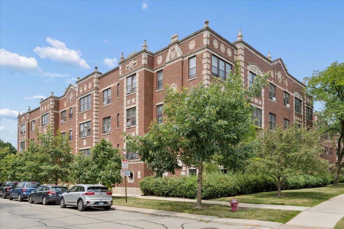 356 Ridge Avenue Unit: 5-3