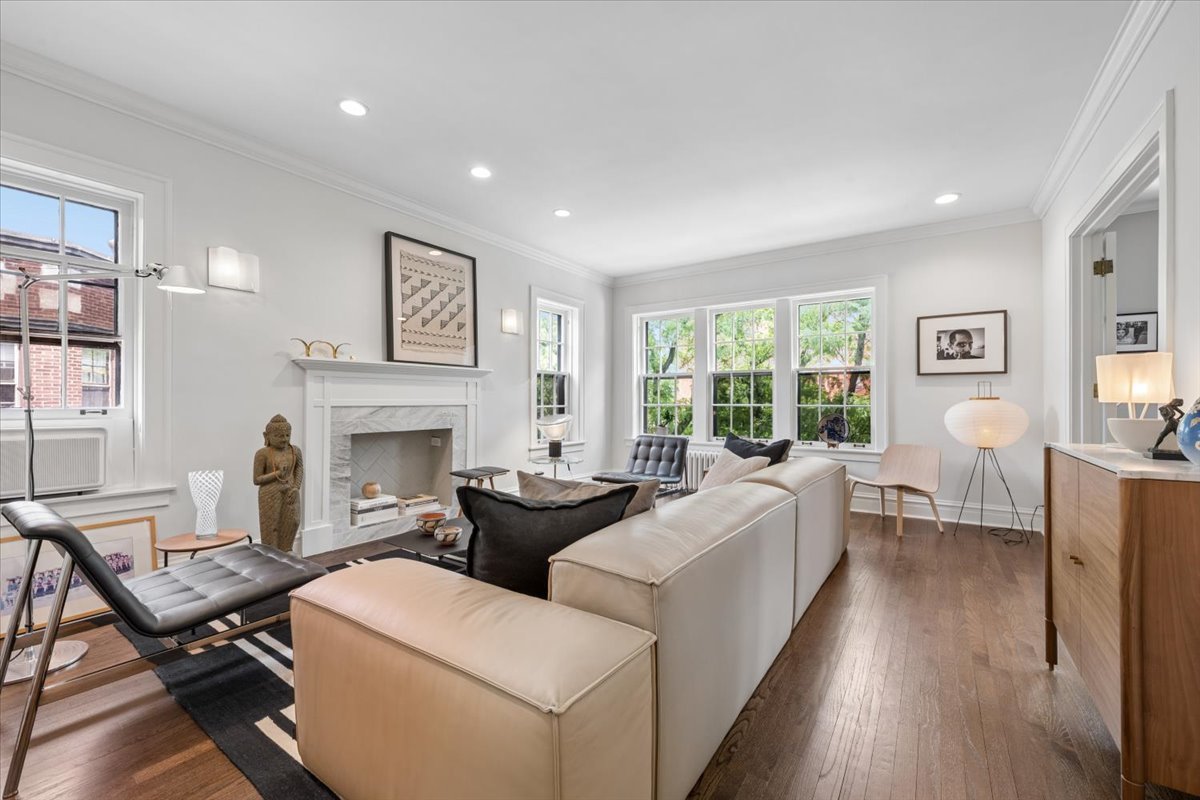 356 Ridge Avenue Unit: 5-3