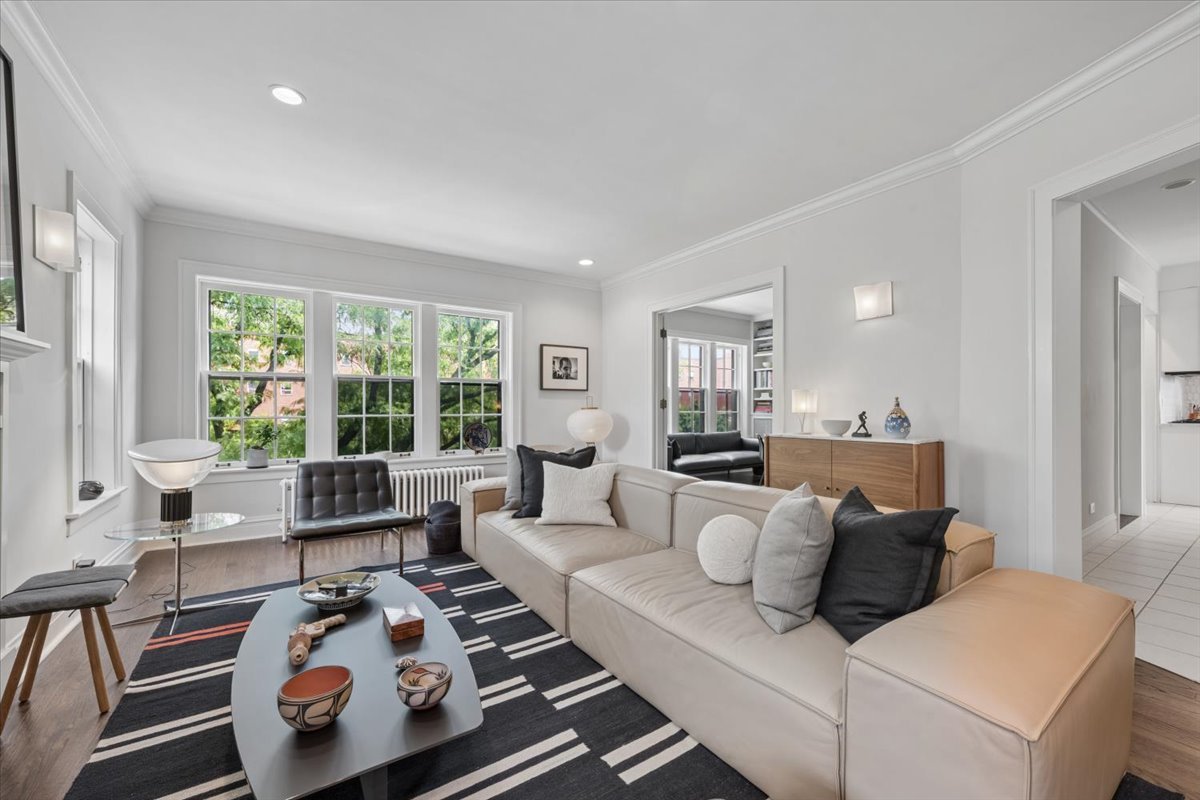 356 Ridge Avenue Unit: 5-3