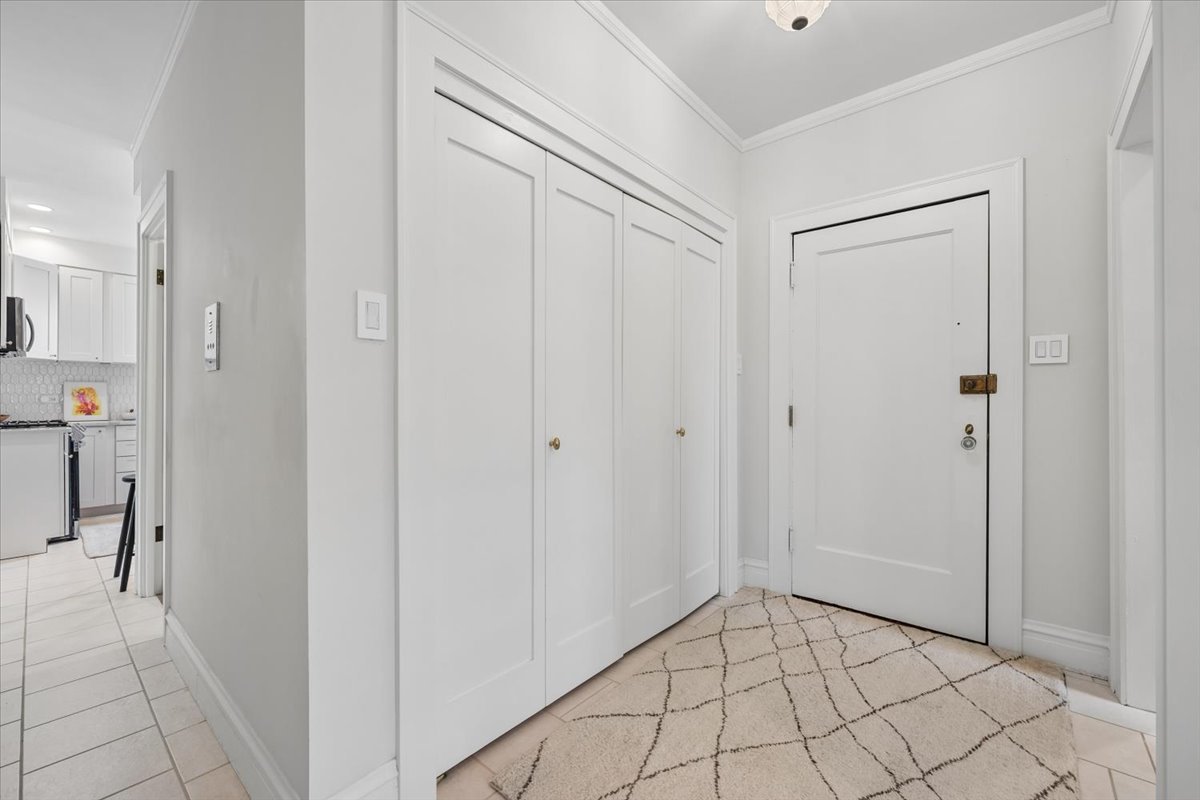 356 Ridge Avenue Unit: 5-3