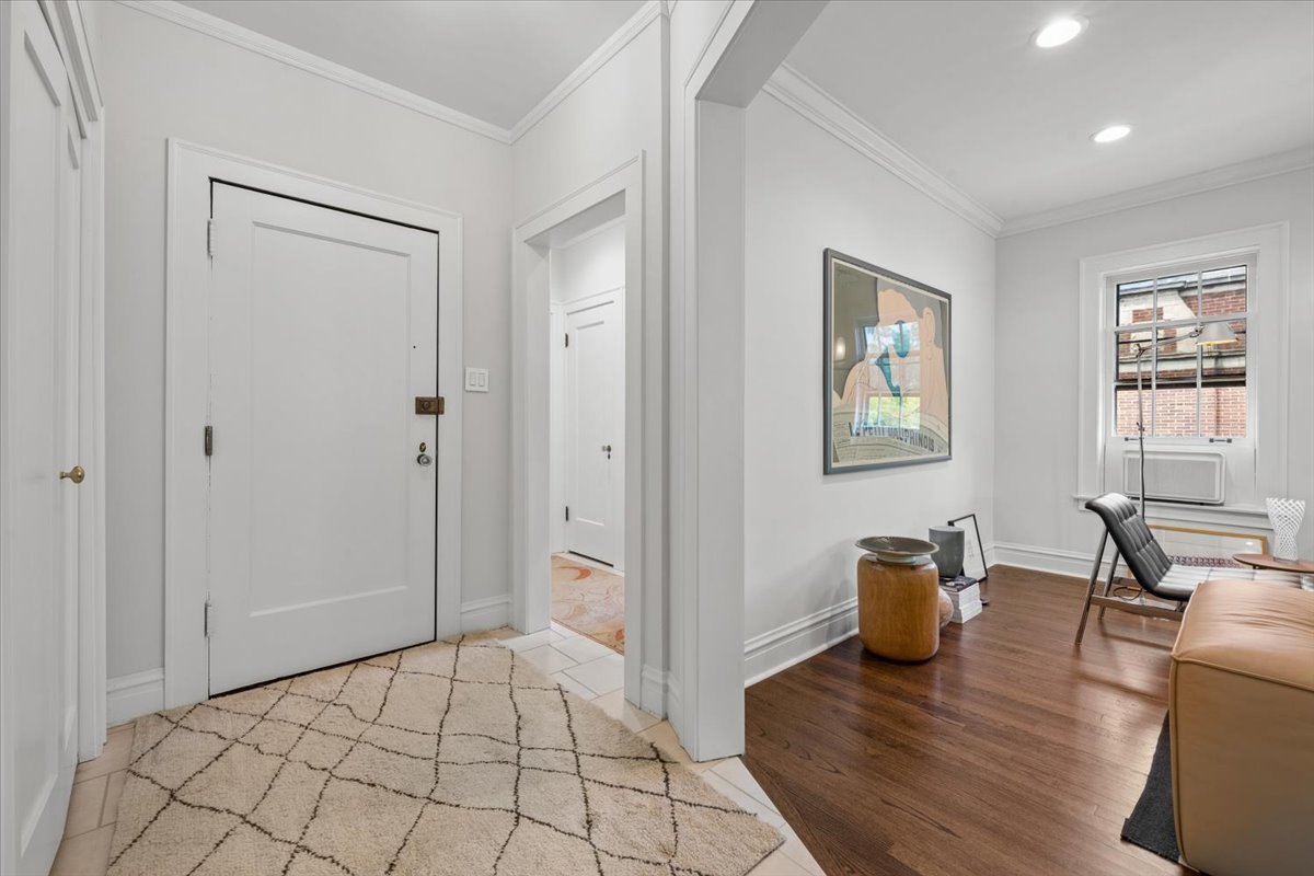 356 Ridge Avenue Unit: 5-3