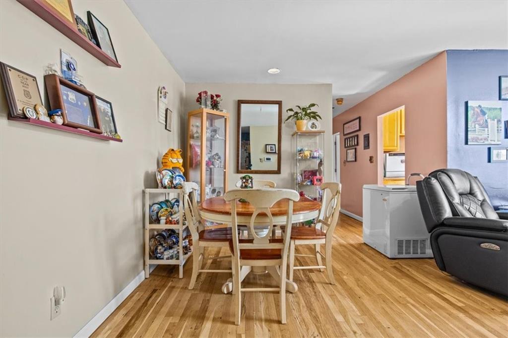 759 40th Street 3B