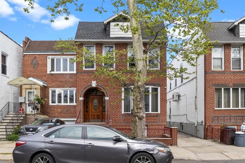 1649 West 4th Street
