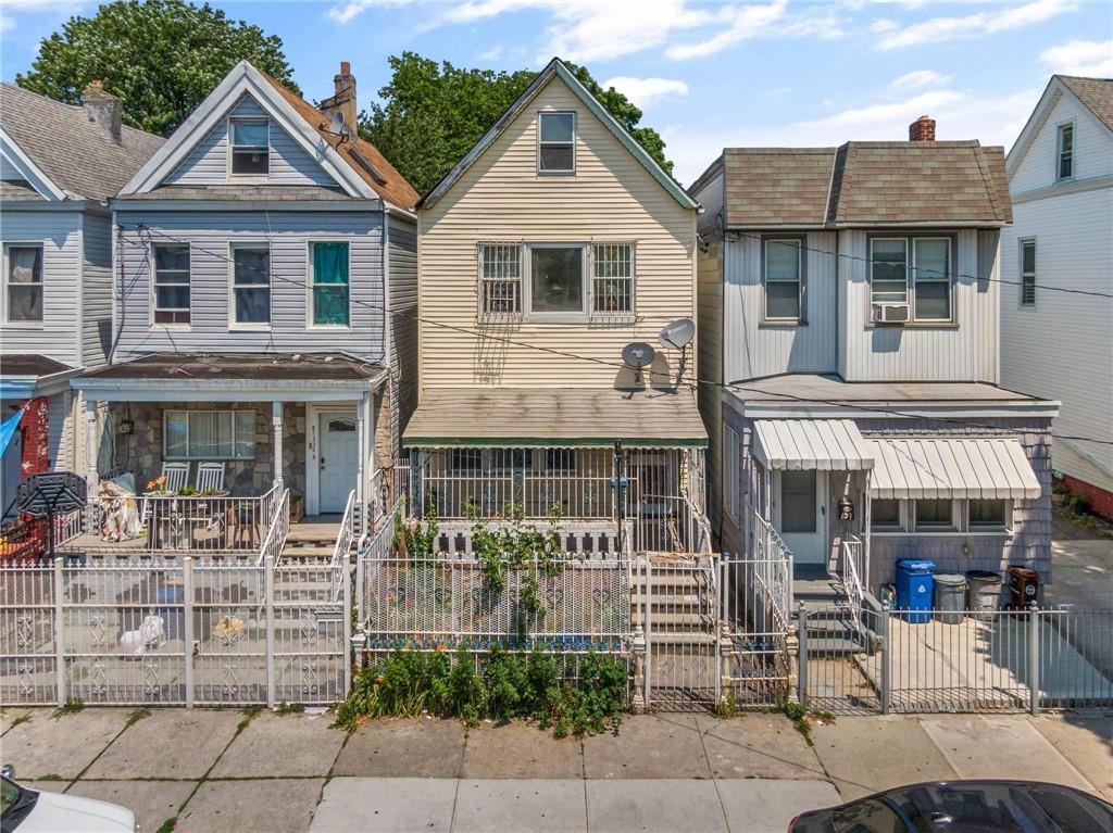 135 Ridgewood Avenue