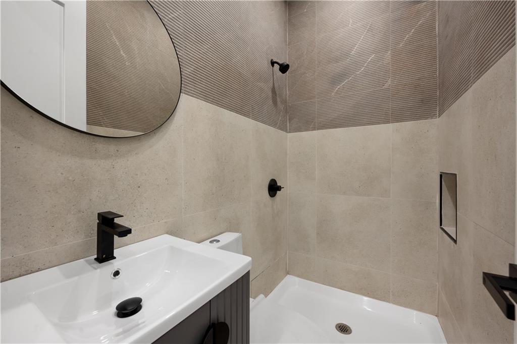 20-18 Palmetto Street 3A