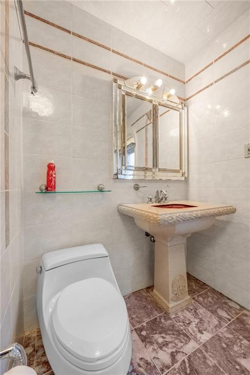 4834 Beach 48th Street