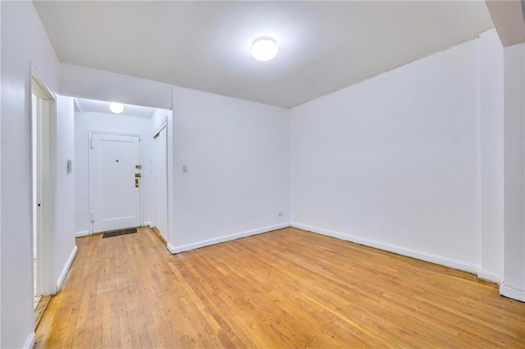 100 Ocean Parkway 4K