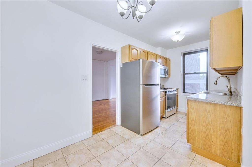 100 Ocean Parkway 4K