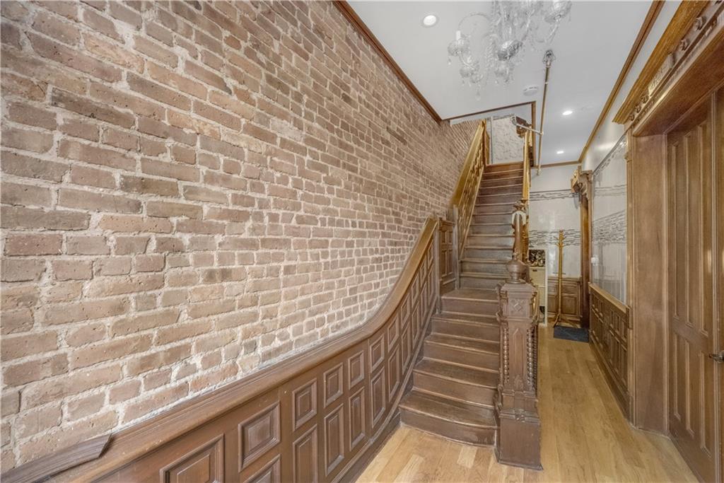 697 Jefferson Avenue