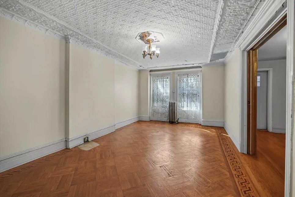 593 Bainbridge Street