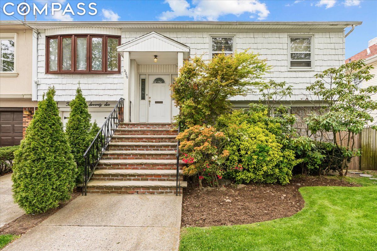 2276 E 74th Street Building