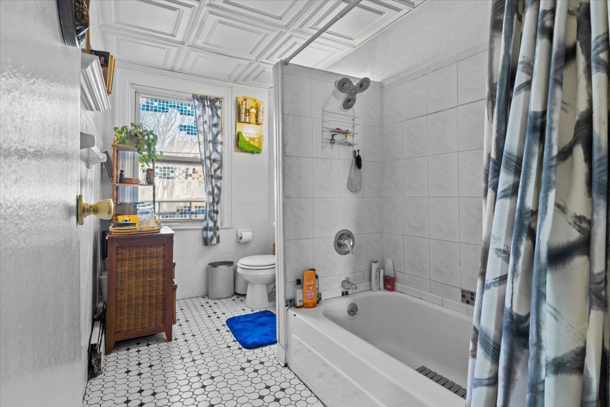 413 18TH Street