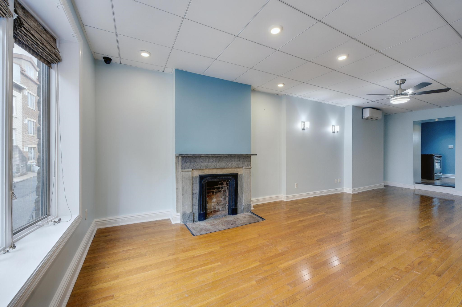 15 DENNETT Place