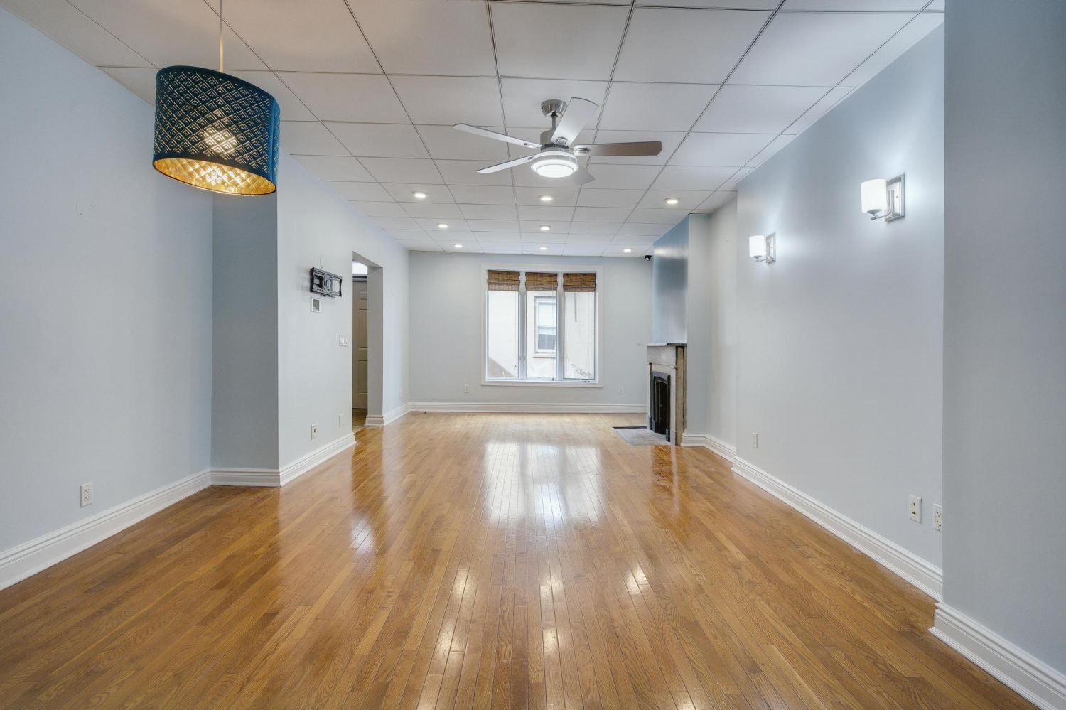 15 DENNETT Place