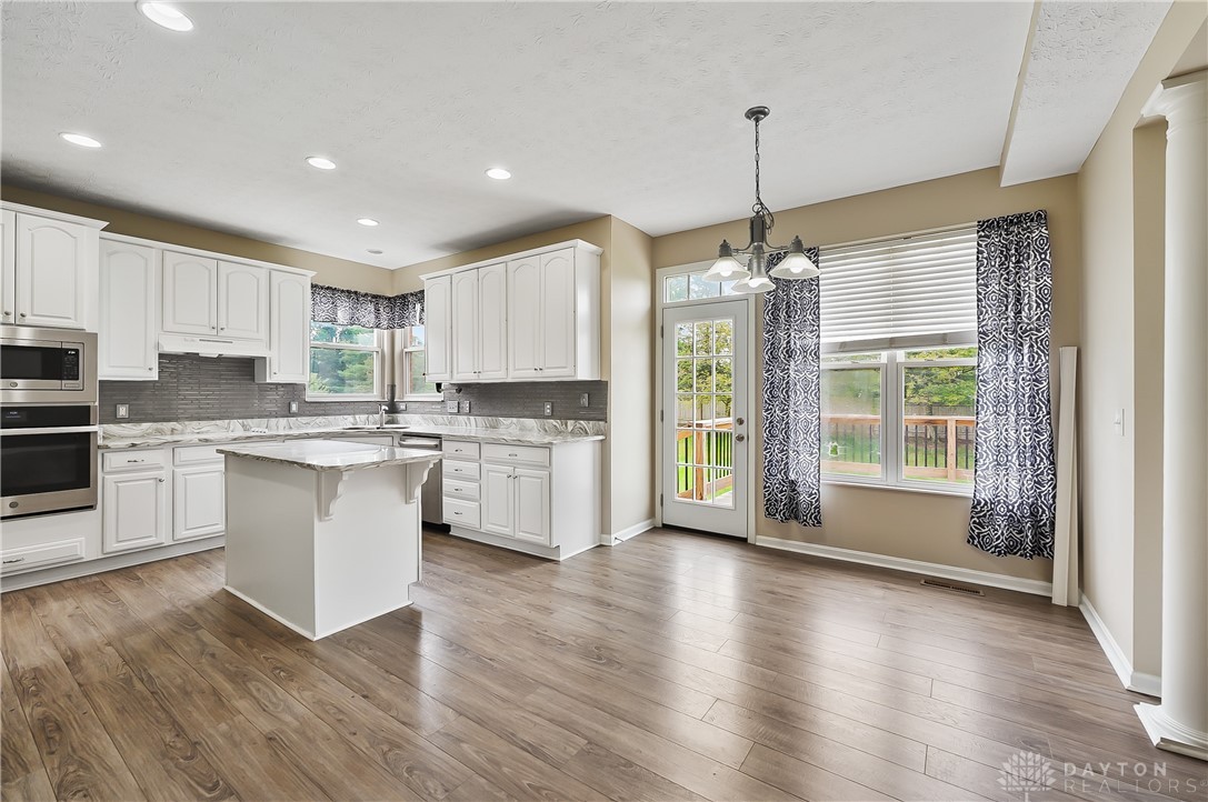 8970 Fox Hollow Court