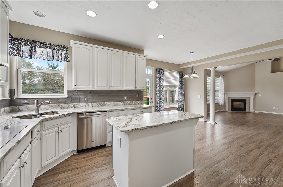 8970 Fox Hollow Court