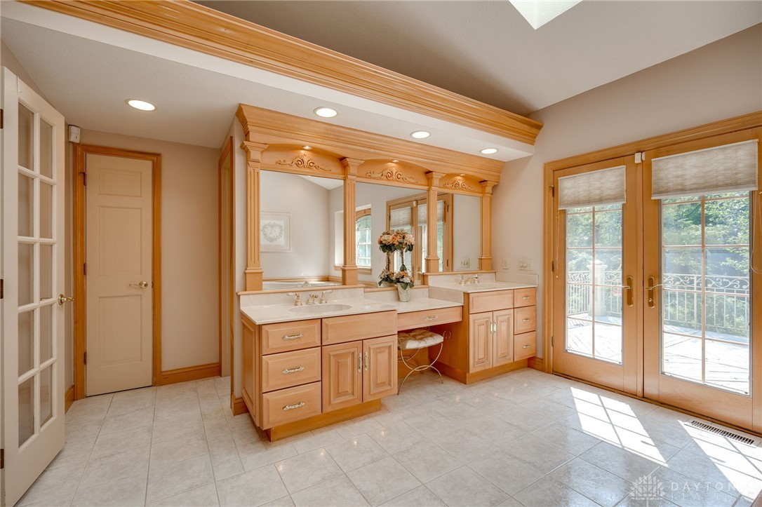 441 E State Route 73