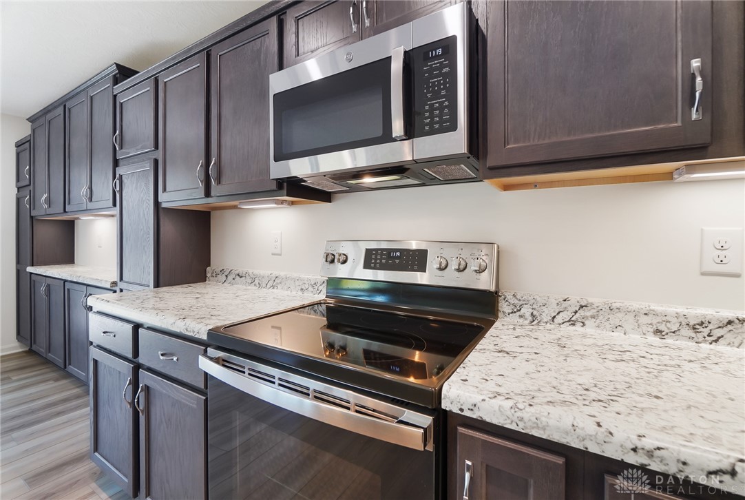 5502 Rock Creek Lane