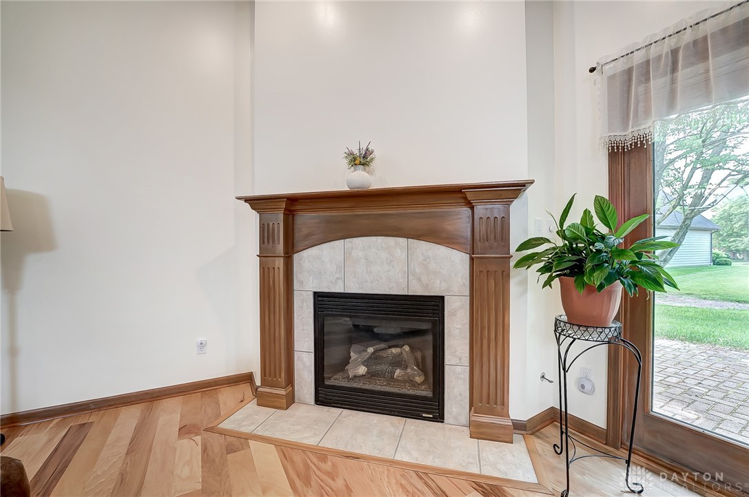 2737 Greenridge Circle