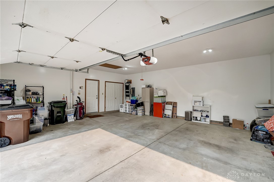 2737 Greenridge Circle