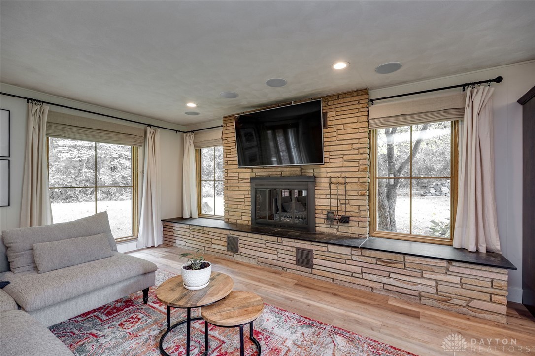 5580 Winshire Terrace