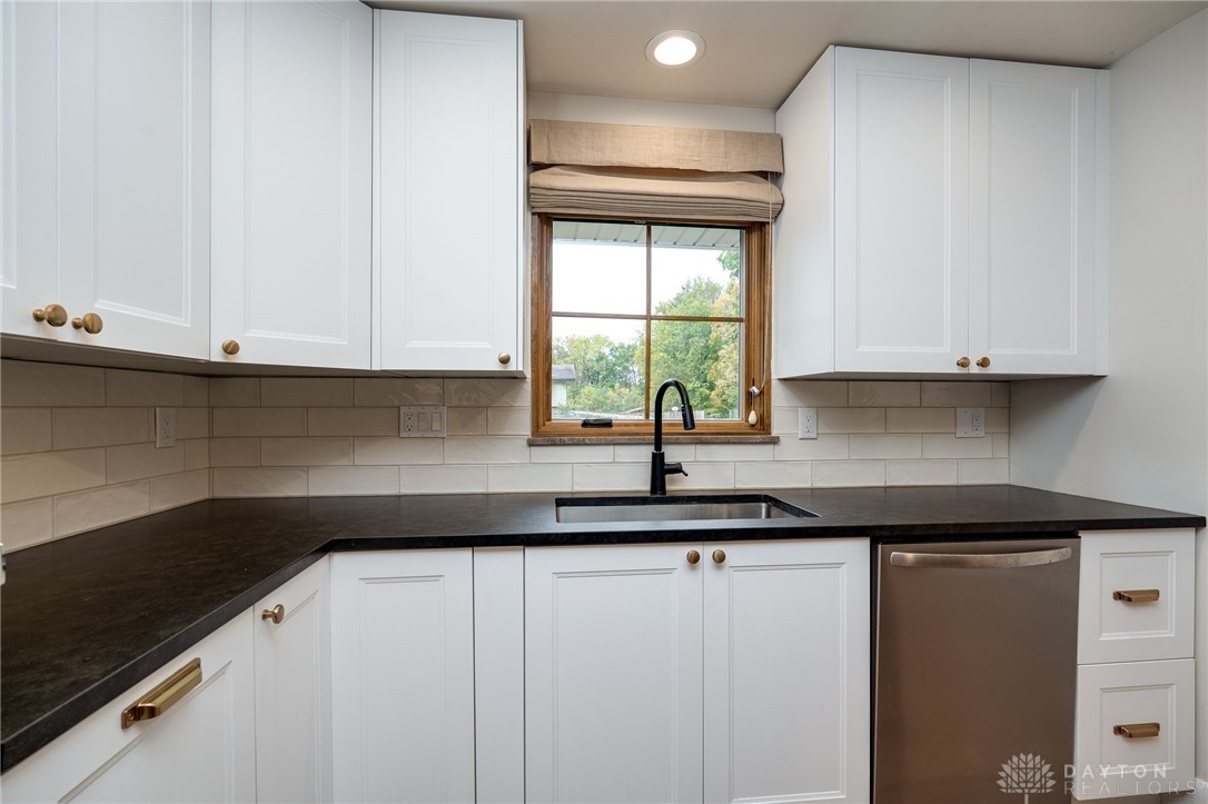 5580 Winshire Terrace